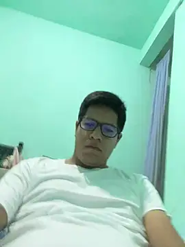 Lukein23 online show from 07-10-26, 08:18
