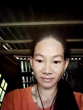 Snapshot of gio-thu chatting on 10-14-25, 01:50 gio-thu online show from 10-14-25, 01:50