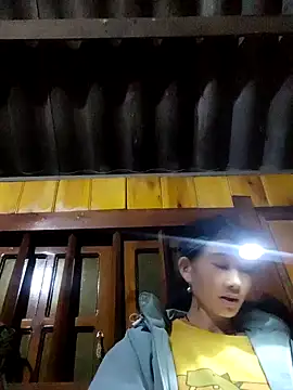 Snapshot of gio-thu chatting on 11-15-25, 05:53 gio-thu online show from 11-15-25, 05:53