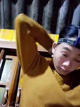 Snapshot of gio-thu chatting on 11-23-25, 01:44 gio-thu online show from 11-23-25, 01:44