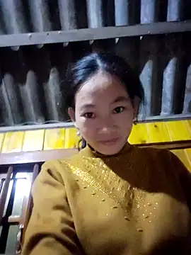 Snapshot of gio-thu chatting on 11-26-25, 12:39 gio-thu online show from 11-26-25, 12:39