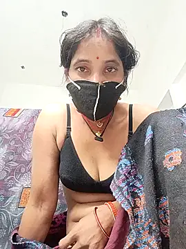 Snapshot of Cuty_tanya chatting on 12-19-25, 04:47 Cuty tanya online show from 12-19-25, 04:47