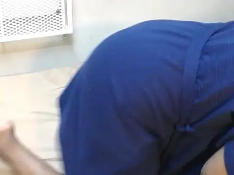 Snapshot of SEXYMUMU chatting on 10-21-25, 08:59 SEXYMUMU online show from 10-21-25, 08:59