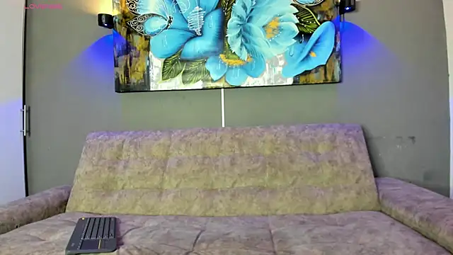 Amber Mateus online show from 10-09-25, 06:44