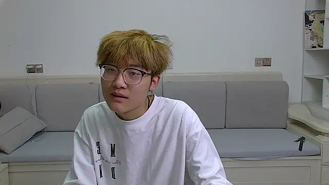 KK-cuteboy online show from 03-29-26, 11:32