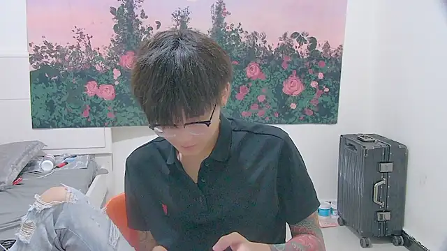 KK-cuteboy online show from 06-13-26, 04:54