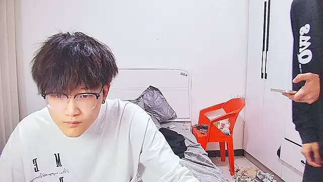 KK-cuteboy online show from 06-17-26, 12:18