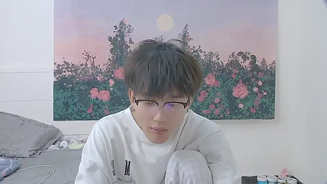 KK-cuteboy online show from 06-18-26, 12:20