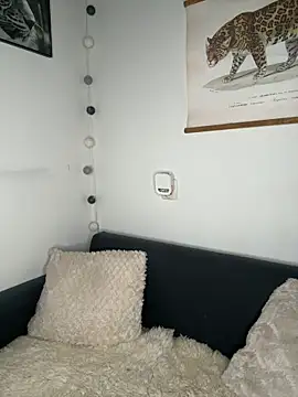 spicycharxx online show from 11-12-25, 12:00