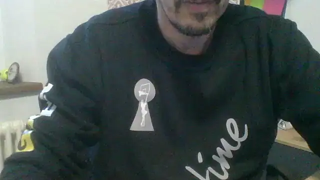 Snapshot of Kawayleo chatting on 11-05-25, 02:50 Kawayleo online show from 11-05-25, 02:50