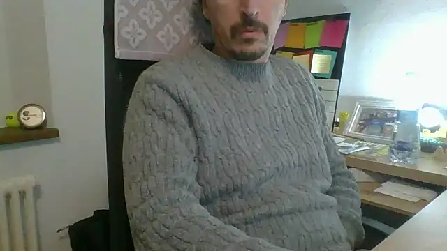 Snapshot of Kawayleo chatting on 11-22-25, 11:37 Kawayleo online show from 11-22-25, 11:37