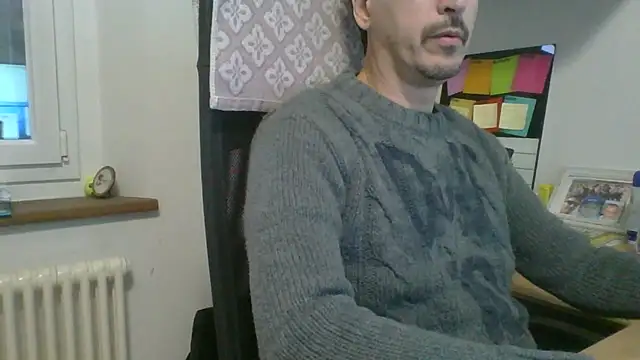 Snapshot of Kawayleo chatting on 12-04-25, 08:12 Kawayleo online show from 12-04-25, 08:12