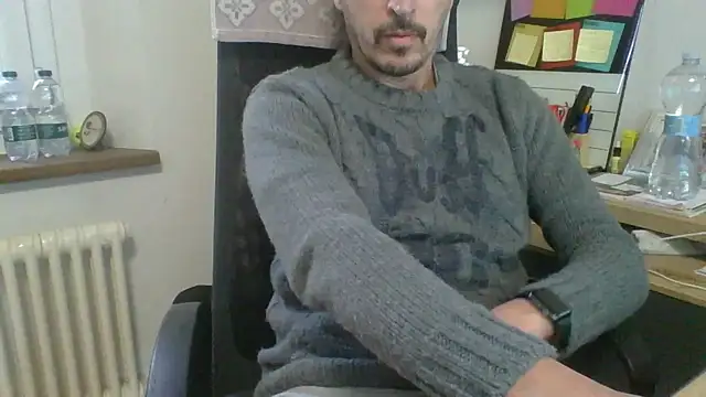 Snapshot of Kawayleo chatting on 12-18-25, 09:48 Kawayleo online show from 12-18-25, 09:48