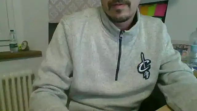 Snapshot of Kawayleo chatting on 12-20-25, 08:38 Kawayleo online show from 12-20-25, 08:38