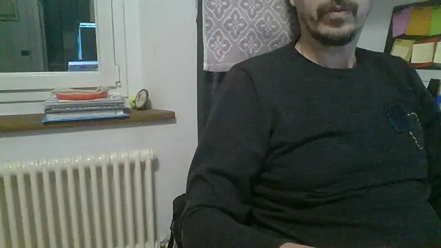 Snapshot of Kawayleo chatting on 02-14-26, 04:48 Kawayleo online show from 02-14-26, 04:48