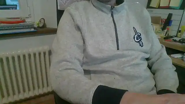 Snapshot of Kawayleo chatting on 02-22-26, 08:40 Kawayleo online show from 02-22-26, 08:40