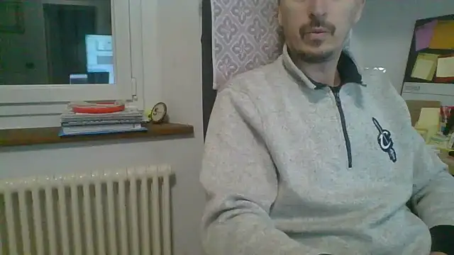 Snapshot of Kawayleo chatting on 03-04-26, 09:48 Kawayleo online show from 03-04-26, 09:48