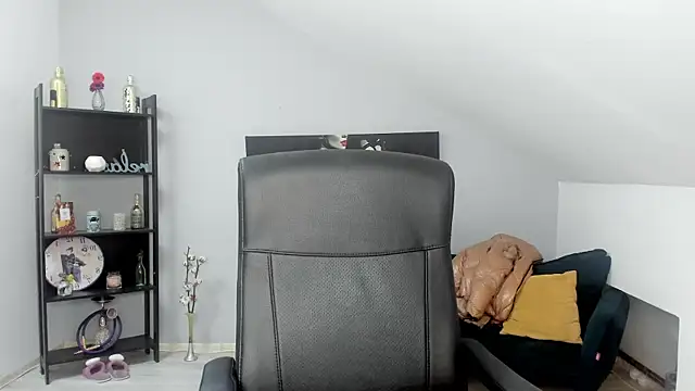 BettyJamess online show from 11-11-25, 04:12