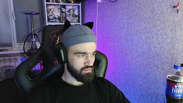 Nik Namee online show from 10-22-25, 04:29