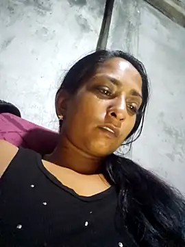 Snapshot of dreamerrrrr1 chatting on 12-17-25, 04:29 dreamerrrrr1 online show from 12-17-25, 04:29