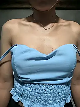 Snapshot of Zerin_nova chatting on 10-10-25, 05:06 Zerin nova online show from 10-10-25, 05:06