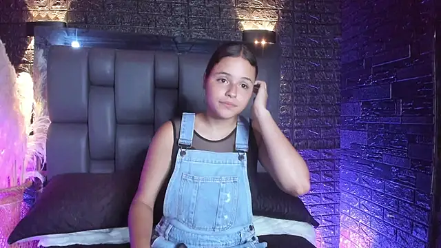 Maraa Rivera online show from 10-20-25, 07:14