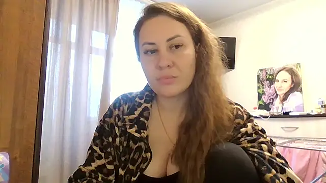 MeadowEyes online show from 10-21-25, 11:00