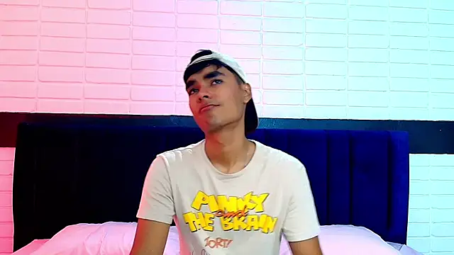 AngelduzZzt online show from 10-17-25, 12:52