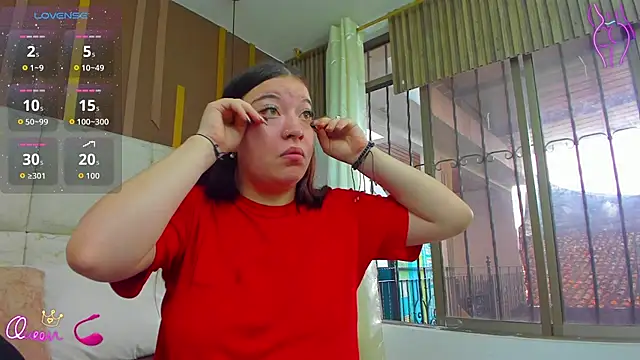 AmbarGills online show from 04-08-26, 01:00