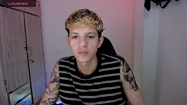 tylernova online show from 04-02-26, 03:04