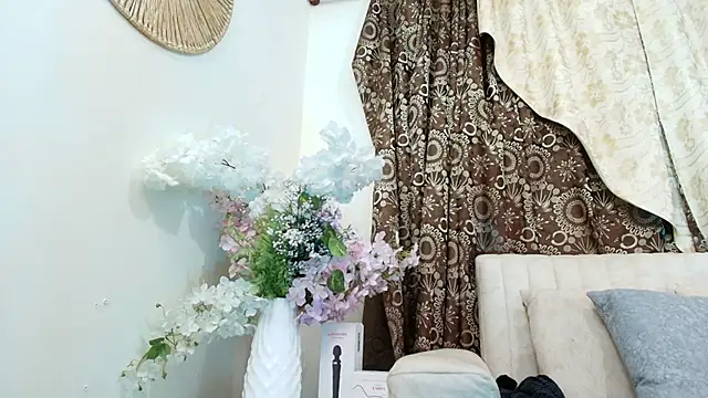 Kiaraa88 online show from 12-04-25, 12:25