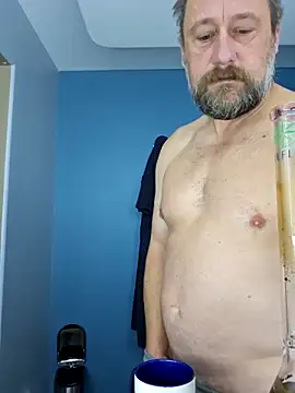 akstr8 online show from 10-13-25, 04:07