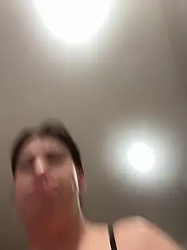 oceanGal25 online show from 12-15-25, 08:18