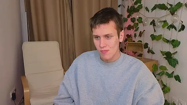 hun1er steele online show from 10-21-25, 09:04