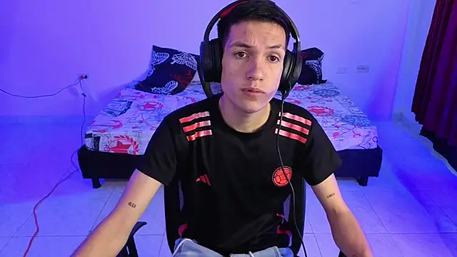 stevenweb online show from 10-14-25, 01:34