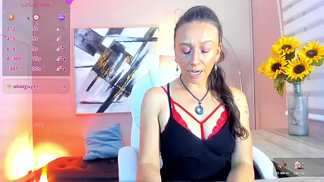 Snapshot of indigo_wild_ chatting on 12-16-25, 10:59 indigo wild online show from 12-16-25, 10:59