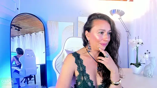 indigo wild  online show from 01-05-26, 10:24