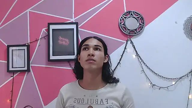 Tifany Adams online show from 11-11-25, 08:31