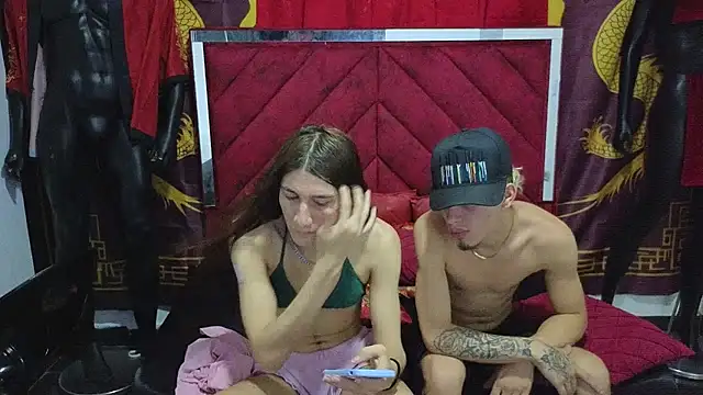 Snapshot of Pride_couple chatting on 10-21-25, 11:27 Pride couple online show from 10-21-25, 11:27