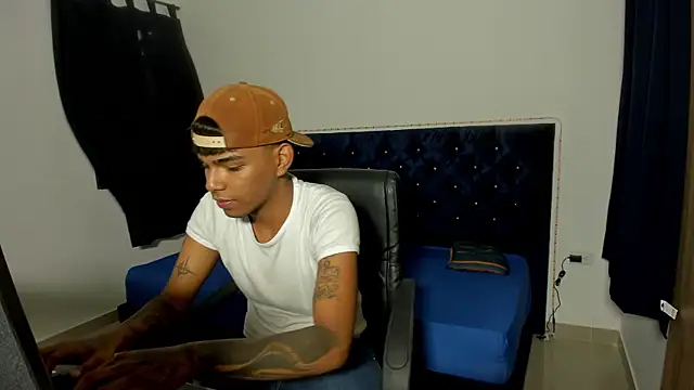 elias ford online show from 10-10-25, 07:46