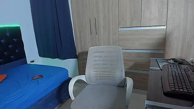 elias ford online show from 10-19-25, 08:20