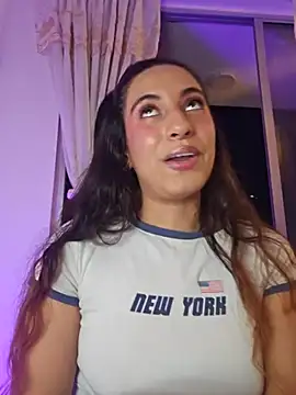 Meganthomson online show from 04-28-26, 02:27