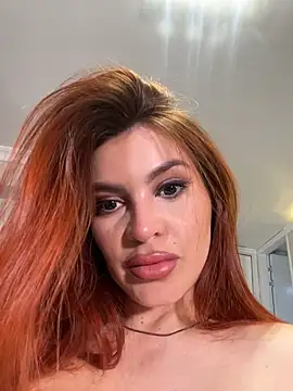 AbrilColls  online show from 06-06-26, 12:05