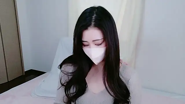 Snapshot of Ran_2323 chatting on 02-21-26, 02:12 Ran 2323 online show from 02-21-26, 02:12