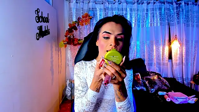 ZAMMIRA online show from 10-18-25, 04:37