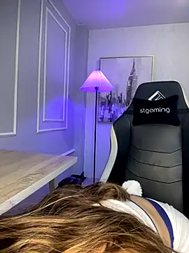 HoneyMollyX online show from 10-26-25, 01:06