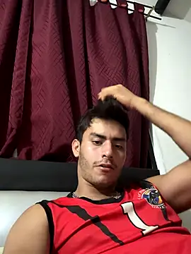 Juandmc1706 online show from 10-28-25, 05:33