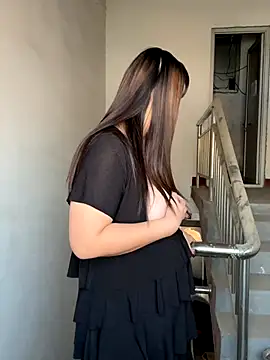 weiww1995 online show from 12-23-25, 02:53