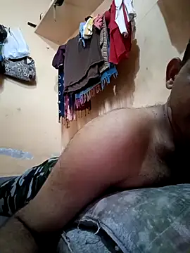 Snapshot of Hoty_couple_Sex chatting on 10-14-25, 04:13 Hoty couple Sex online show from 10-14-25, 04:13