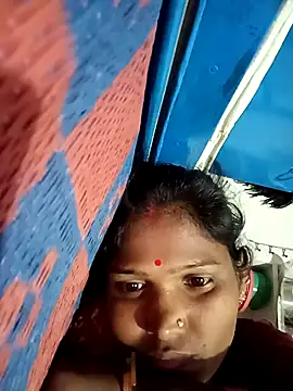 Hot hat online show from 10-15-25, 05:13